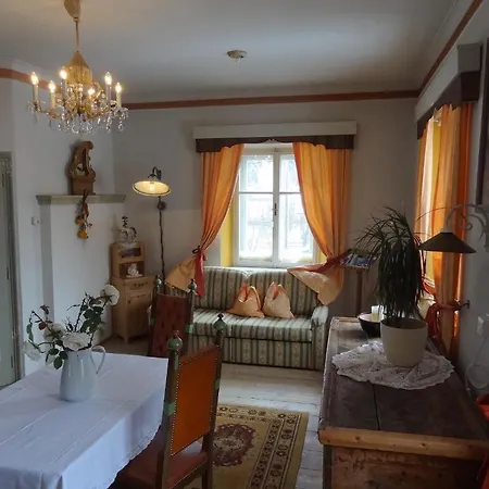 Ansitz Burg Heimfels 宾馆 海因费尔斯