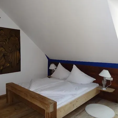 Ansitz Burg Heimfels Fogadó Heinfels